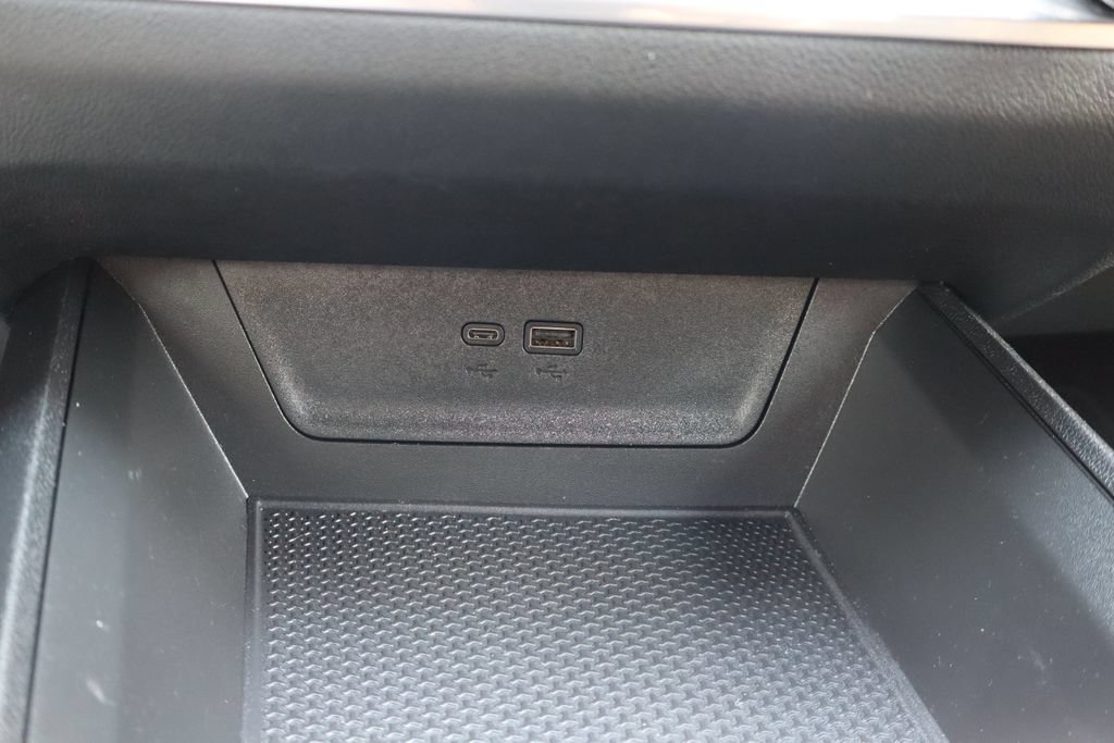 Used 2025 Chevrolet Equinox ACTIV w/ Safety and Technology Package FWD image 20