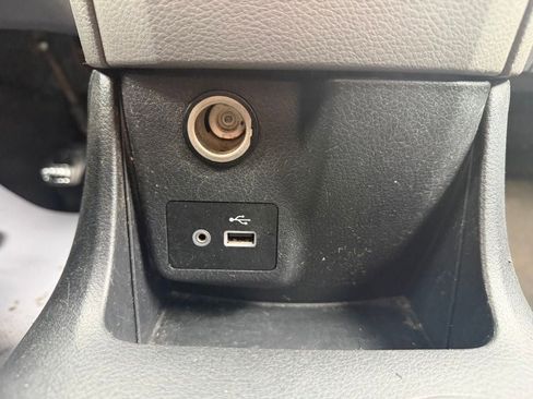 Used 2020 Nissan NV200 S FWD image 28
