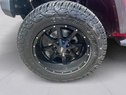 Used 2019 Jeep Wrangler Sport AWD/4WD image 9