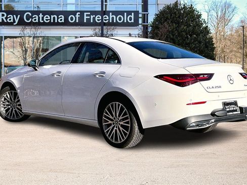Used 2025 Mercedes-Benz CLA 250 4MATIC image 12