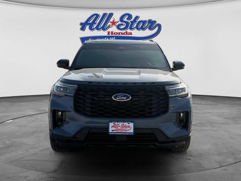 Used 2025 Ford Explorer ST-Line w/ Premium Package RWD image 2