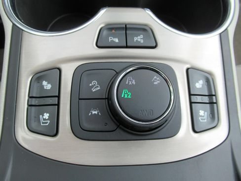 Used 2022 GMC Terrain Denali AWD/4WD image 25