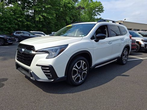 Used 2025 Subaru Ascent Touring w/ Popular Package #2 AWD/4WD image 3