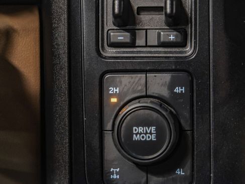 Used 2024 Ford F350 XLT w/ 360-Degree Camera Package AWD/4WD image 26