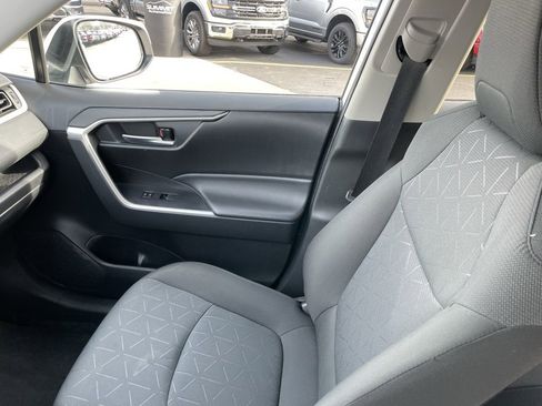 Used 2024 Toyota RAV4 XLE image 16