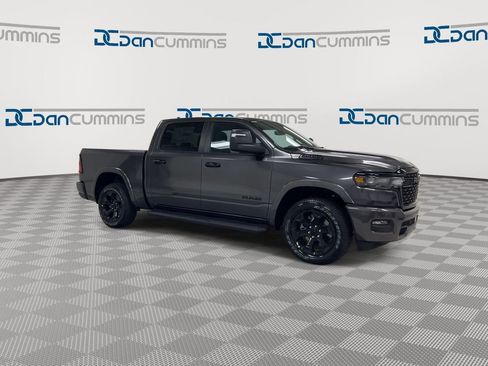 Used 2025 RAM 1500 Big Horn AWD/4WD image 2