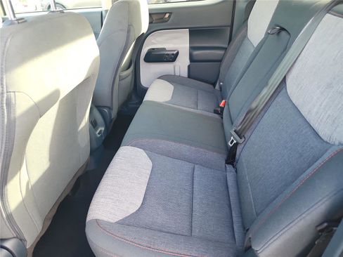 Certified 2023 Ford Maverick XLT image 17