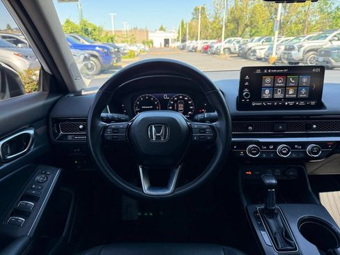 Used 2024 Honda Civic Touring image 24
