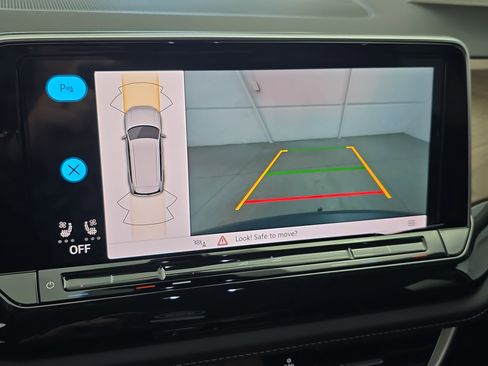 New 2026 Volkswagen Atlas SE FWD image 23