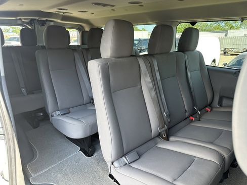 Used 2019 Nissan NV 3500 SV w/ Navigation Package image 12