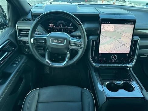 Certified 2025 GMC Yukon Elevation AWD/4WD image 17