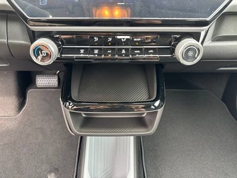 New 2027 Chevrolet Bolt LT FWD image 20