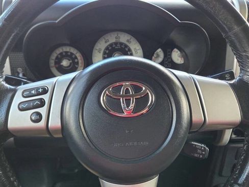 Used 2008 Toyota FJ Cruiser 4WD image 23