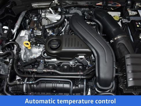 New 2026 Volkswagen Taos SE AWD/4WD image 7