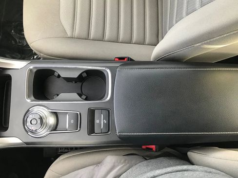 Used 2017 Ford Fusion S image 28