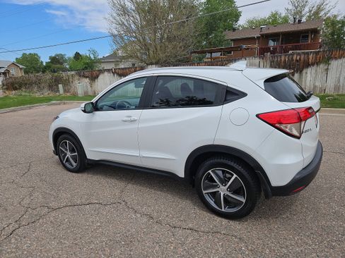 Used 2022 Honda HR-V EX image 5