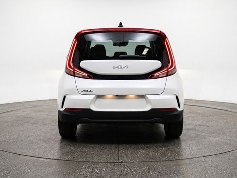 Used 2025 Kia Soul LX w/ LX Technology Package image 7