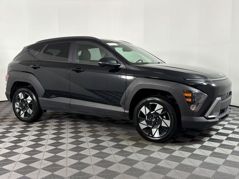 Used 2024 Hyundai Kona SEL AWD/4WD image 6