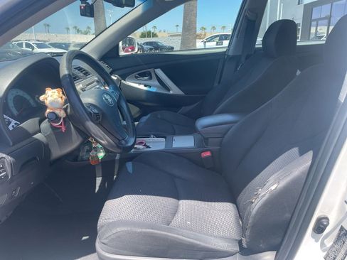 Used 2011 Toyota Camry SE w/ SE Extra-Value Pkg #1 FWD image 11