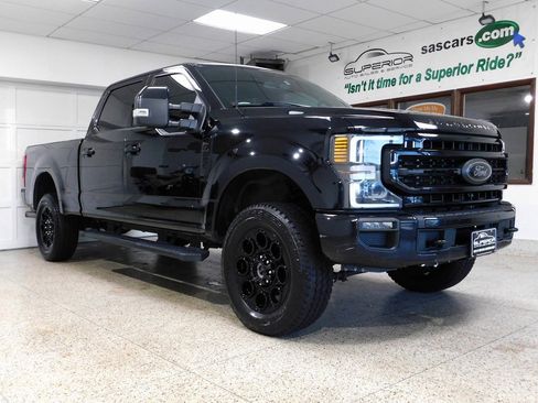 Used 2022 Ford F250 Lariat w/ Black Appearance Pkg image 5