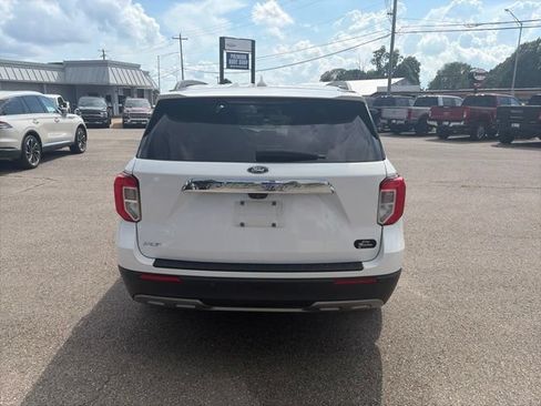Used 2021 Ford Explorer XLT w/ Equipment Group 202A RWD image 5