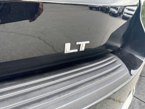 Used 2025 Chevrolet Tahoe LT AWD/4WD image 34