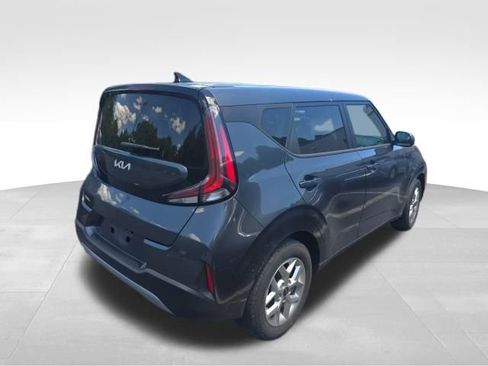 Used 2024 Kia Soul LX w/ Option Group 015 FWD image 6