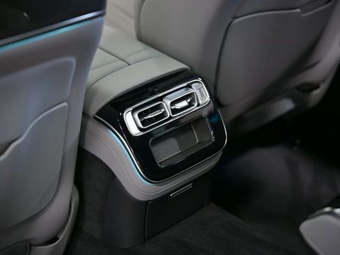 Used 2026 Mercedes-Benz S 63 AMG S image 31