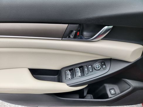 Used 2019 Honda Accord LX image 16