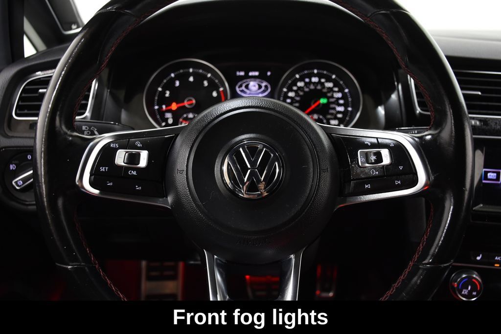 Used 2015 Volkswagen GTI SE FWD image 17