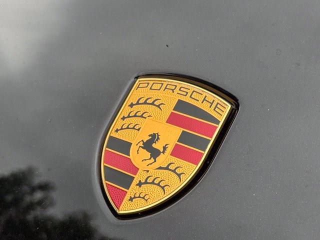 Used 2022 Porsche Macan S AWD/4WD image 16