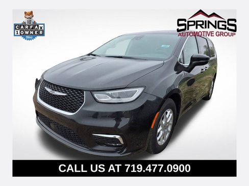 Used 2023 Chrysler Pacifica Touring-L FWD image 1