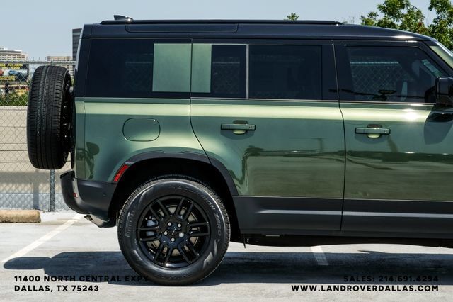 New 2026 Land Rover Defender 110 S AWD/4WD image 6