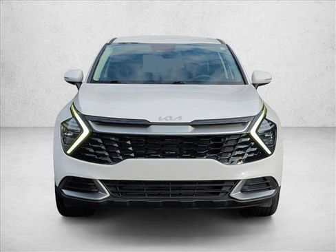 Used 2025 Kia Sportage EX FWD image 2