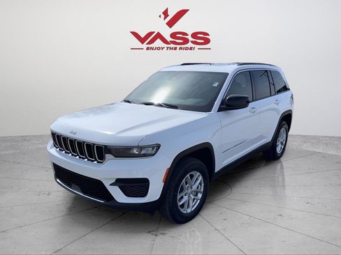 New 2026 Jeep Grand Cherokee Laredo X AWD/4WD image 1
