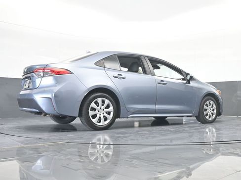 Used 2021 Toyota Corolla LE image 56