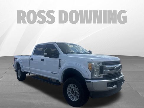 Used 2017 Ford F250 XL w/ STX Appearance Package AWD/4WD image 3