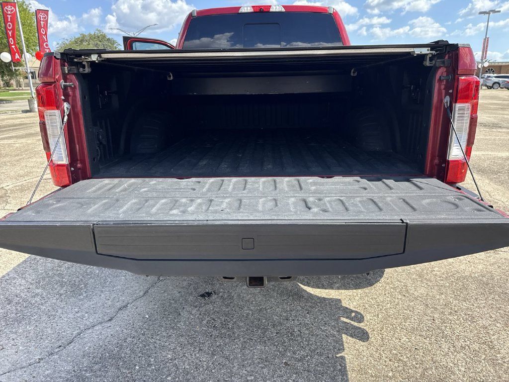 Used 2019 Ford F250 Lariat w/ Lariat Ultimate Package AWD/4WD image 34