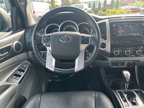 Used 2015 Toyota Tacoma 4x4 Double Cab w/ SR5 Package image 22