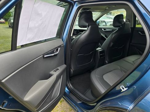 New 2026 Kia Niro Wind w/ Wind Preserve Package FWD image 13