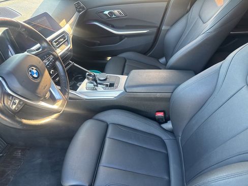 Used 2021 BMW 330i Sedan w/ Convenience Package image 29
