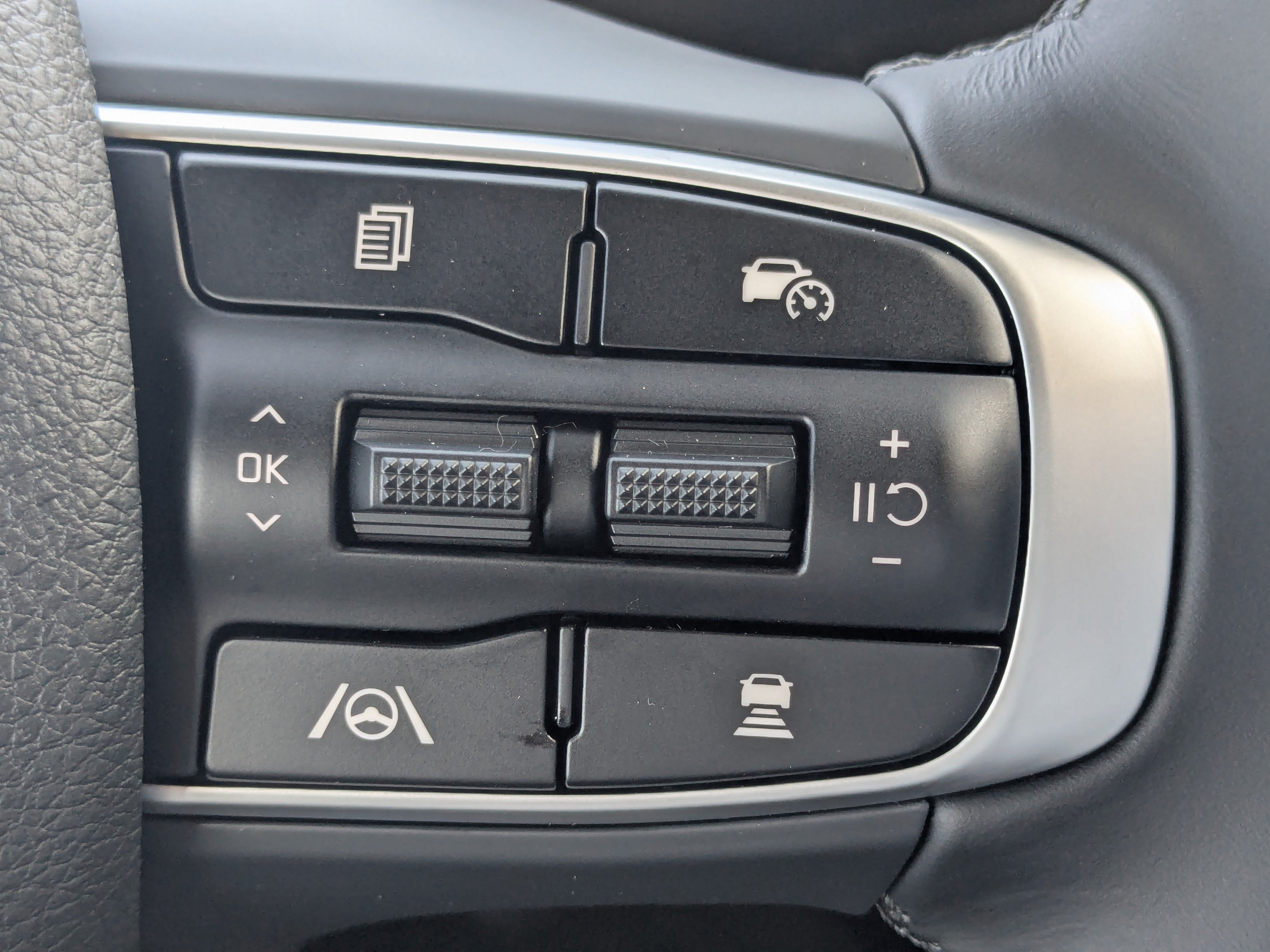 New 2026 Kia K5 GT-Line w/ GT-Line Red Interior Package FWD image 31