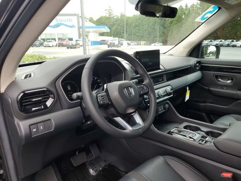 Certified 2025 Honda Pilot EX-L image 18