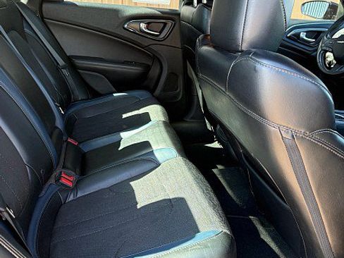 Used 2015 Chrysler 200 S FWD image 10