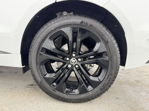 Used 2025 Jaguar F-PACE R-Dynamic S image 32