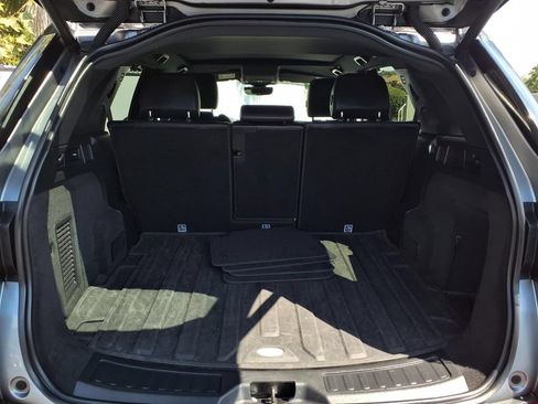 Used 2022 Land Rover Discovery Sport S AWD/4WD image 7