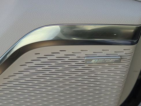 New 2026 GMC Acadia Denali w/ Super Cruise Package image 25