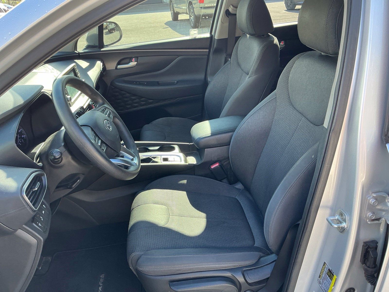 Used 2019 Hyundai Santa Fe SE FWD image 11