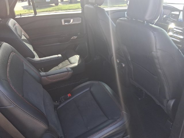 Used 2024 Ford Explorer ST-Line w/ Class IV Trailer Tow Package AWD/4WD image 20