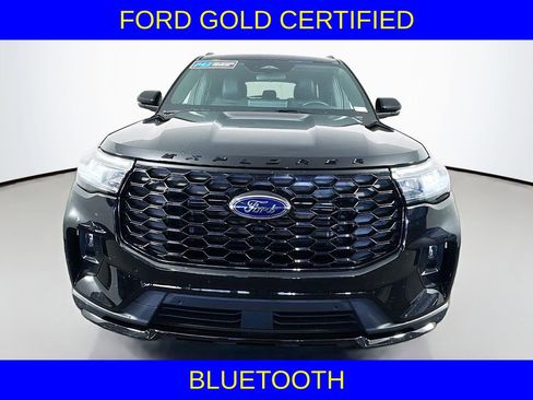 Certified 2025 Ford Explorer ST-Line w/ ST-Line Street Pack image 2